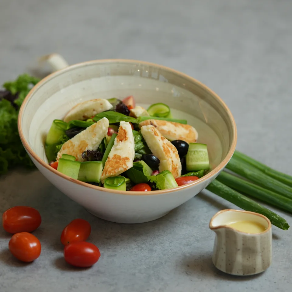 HALLOUMI SALAD